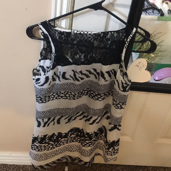 Express Tank Top - Picture 3 of 3